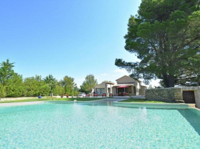 Heritage Villa in Provence with Infinity Pool Malaucene